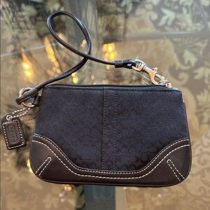 NWOT Coach Signature Black Wristlet